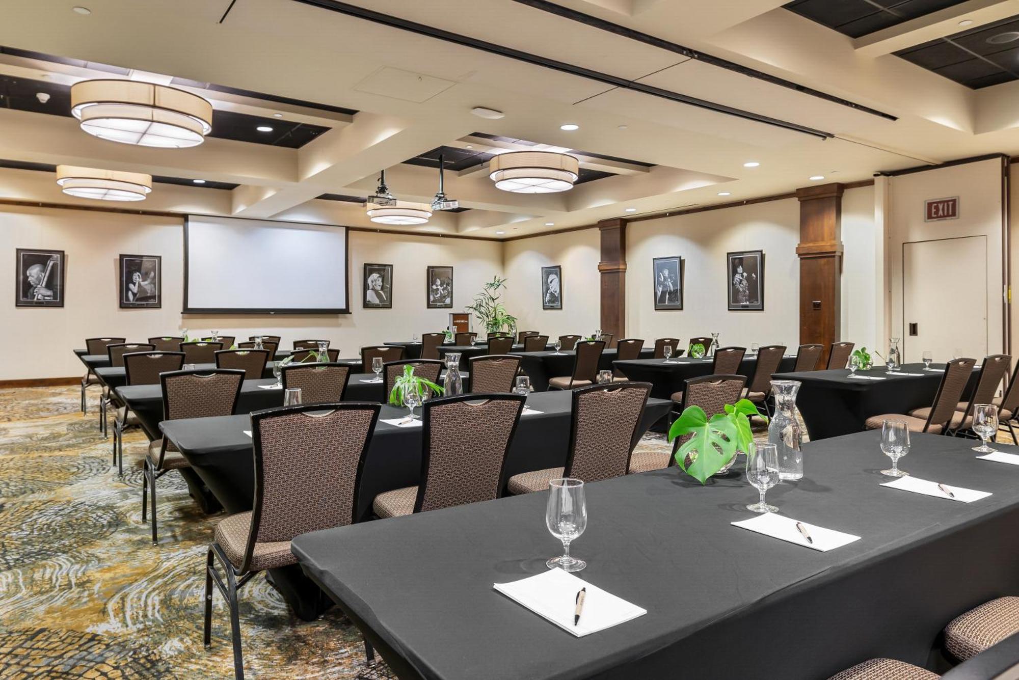 Oxford Hotel Bend Dış mekan fotoğraf
